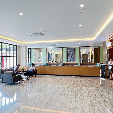 D'Primahotel Airport Sultan Hasanuddin Makassar Sudiang Ngoại thất bức ảnh